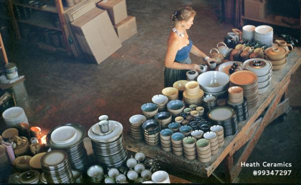 Heath Ceramics: The Making of a California Classic / Courtesy of Heath Ceramics Credit: Brian & Edith Heath Foundation/Environmental Design Archives, University of California, Berkeley Heath Ceramics: The Making of a California Classic. Image courtesy of Heath Ceramics. Credit: Brian & Edith Heath Foundation/Environmental Design Archives, University of California, Berkeley.